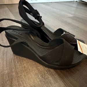 Croc wedges